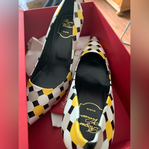 Roger Vivier Handcrafted Dec Sphere Palazzo Hexagon BNIB Sz 38 Made In Italy - Picture 3 of 16